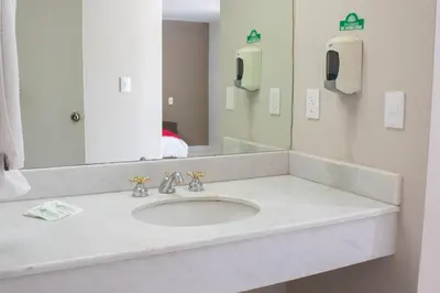 Un baño de Hotel Huizache