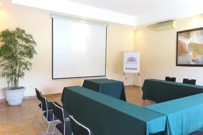 Zona business o sala de conferencias en Hotel Huizache