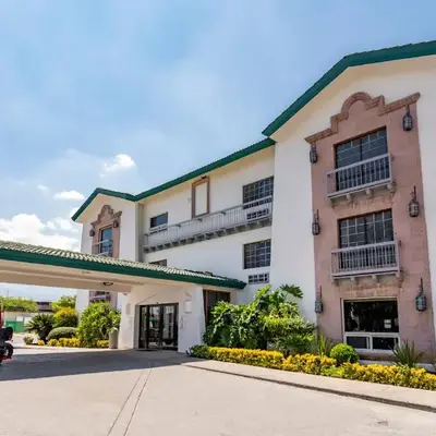 Quinta Dorada Hotel & Suites