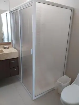 Un baño de RENTA VACACIONAL A 2 CUADRAS DE LA PLAYA O MALECON DE MAZATLAN
