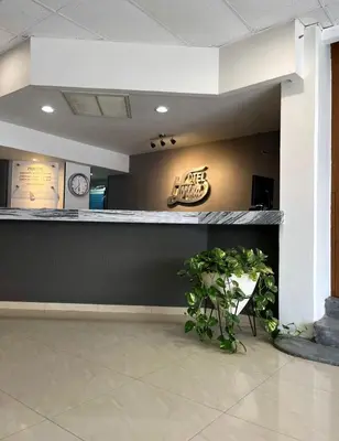 El vestíbulo o zona de recepción de Hotel Lorena