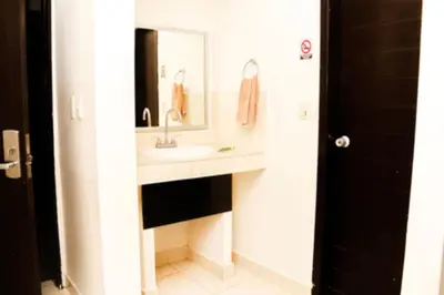 Un baño de Maxihotel Business Class Culiacan