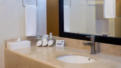 Un baño de Holiday Inn Express Guaymas by IHG