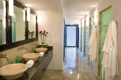 Un baño de Luxury Suites By Estrella del Mar