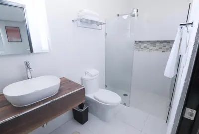 Un baño de Hotel Dwana