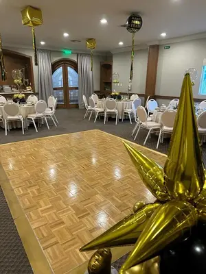 Un restaurante o sitio para comer en Fresno Galerias