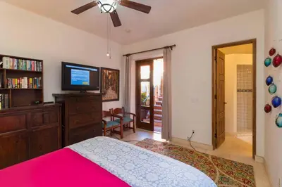 Cama o camas de una habitación en Casa Bella 2BR by Casago