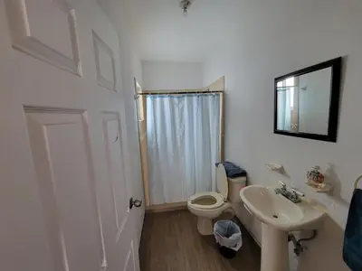 Un baño de Departamento EMPRESARIAL cerca de zona industrial