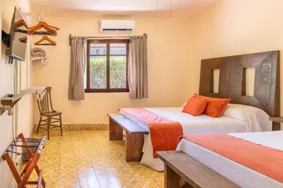 Cama o camas de una habitación en Casa Loreta, great location, historic house
