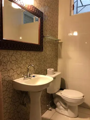 Un baño de Hotel Francis