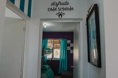 Una televisión o centro de entretenimiento en Punta Esmeralda I