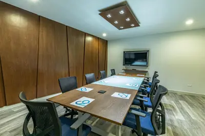 Una televisión o centro de entretenimiento en Hotel Nuve Gomez Palacio