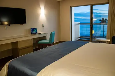 Cama o camas de una habitación en Varali Grand Hotel