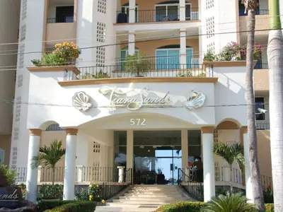 Fachada o entrada de Ocean Front- Marina View- Tiara Sands Resort, Sleeps 4