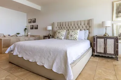 Cama o camas de una habitación en Playa Blanca Condo - 9th Floor Ocean Views!