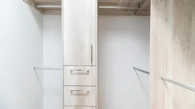 Plano de CASA FAMILIAR PARA 8 PERSONAS EN RESIDENCIAL SEGURO