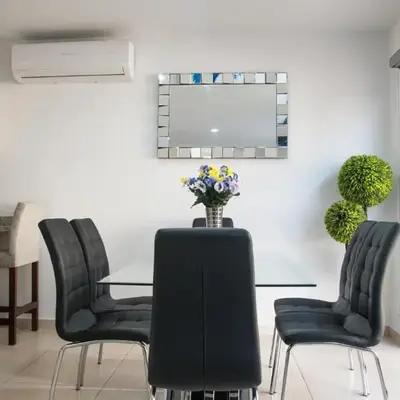CASA FAMILIAR PARA 8 PERSONAS EN RESIDENCIAL SEGURO