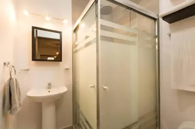 Un baño de DEPARTAMENTO EN PLANTA BAJA CON TERRAZA