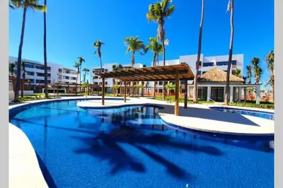 Piscina en o cerca de DEPARTAMENTO EN PLANTA BAJA CON TERRAZA