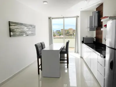 Una cocina o zona de cocina en Suites Rubí - Las Mejores vistas de San Carlos