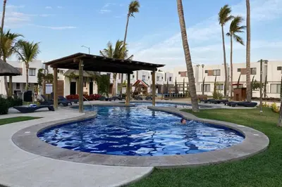 Piscina en o cerca de Preciosa Enjoyable Casa 12 Personas Alberca Playa Coto 24H