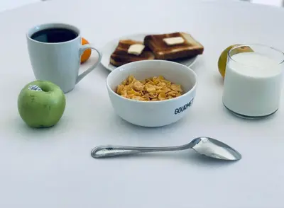Comida en o cerca de este hotel