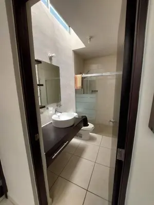 Un baño de Hermosa, grande y pet friendly - 6 personas a 4 calles del Mar
