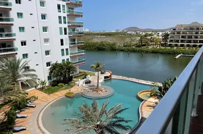 Piscina en o cerca de 5010 depa Pacifika de lujo en Marina Mazatlán