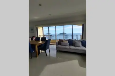 Plano de Condominio de lujo a Pie de Playa