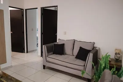 Zona de estar de Amplio, hermoso, cómodo depa en Mazatlán