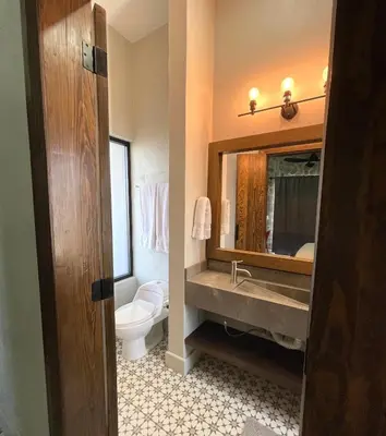 Un baño de Hotel Casa Nodin