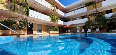 Piscina en o cerca de Hotel Azteca Inn
