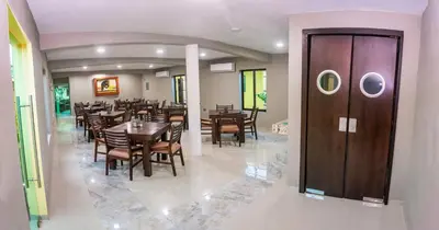 Un restaurante o sitio para comer en Hotel EL MILAGRO