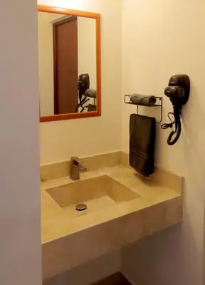 Plano de Departamento a 200 Mts de la playa y alberca en planta baja