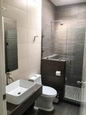 Un baño de Big House Pool Grill, 4 Bedrooms 12 ppl AC Ocean view TV WIFI