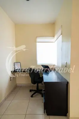Una televisión o centro de entretenimiento en Hermosa Casa, Cerca del Mar, 3 min de la Playa