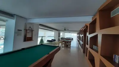 Mesa de billar en PENINSULA2C