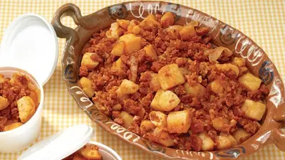 Comida en o cerca de esta casa o chalet