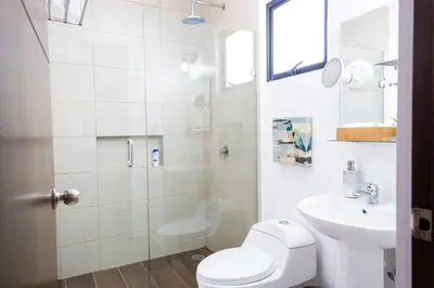 Un baño de - CASA PALMA - Moderna casa a pasos de la playa