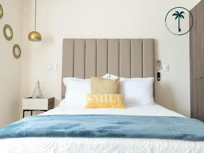 Cama o camas de una habitación en Moderno condominio con vista al mar!