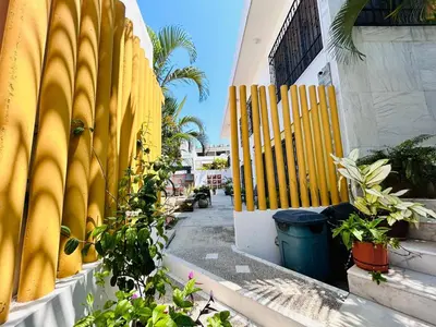 Jardín al aire libre en Meson del capitan 8 depa en el centro!