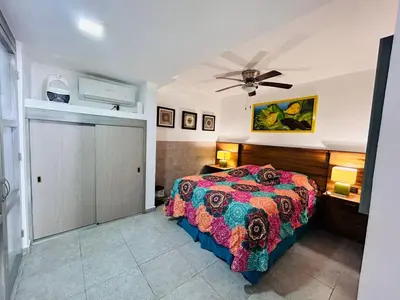 Cama o camas de una habitación en Meson del capitan 8 depa en el centro!