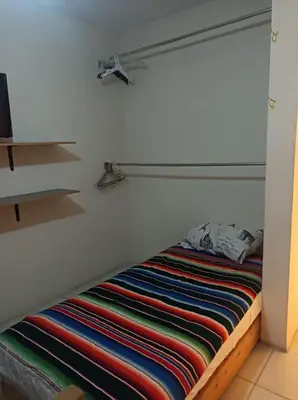 Cama o camas de una habitación en Airport Hostel