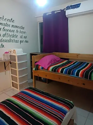 Cama o camas de una habitación en Airport Hostel