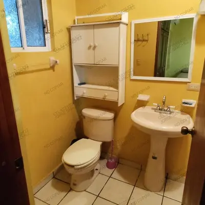 Un baño de Casa Villa Serena 5, enfrente de la alberca!