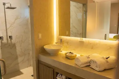 Un baño de Acueducto Hotel Boutique