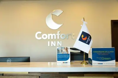 Certificado, premio, señal o documento que está expuesto en Comfort Inn Ciudad Juarez