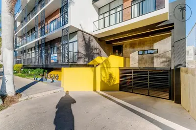 Plano de ISURUS - Dpto con bar, piscina y gimnasio