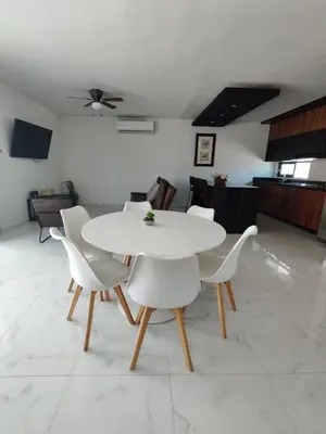 Una televisión o centro de entretenimiento en Pent-house a media cuadra del malecón, Hookipa Tower!