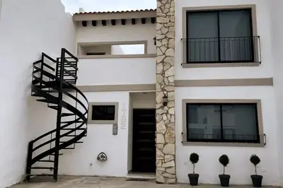 Plano de La casa del faro Azul Marino